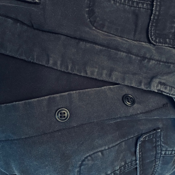 LUCKY BRAND Lightweight/Distressed Navy Cropped Jacket with Epaulets. - Picture 7 of 7